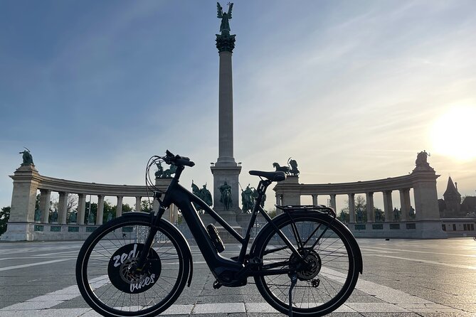 Budapest Highlights Private E-bike Tour - Andrássy Avenue: Palaces and villas without the walking tax