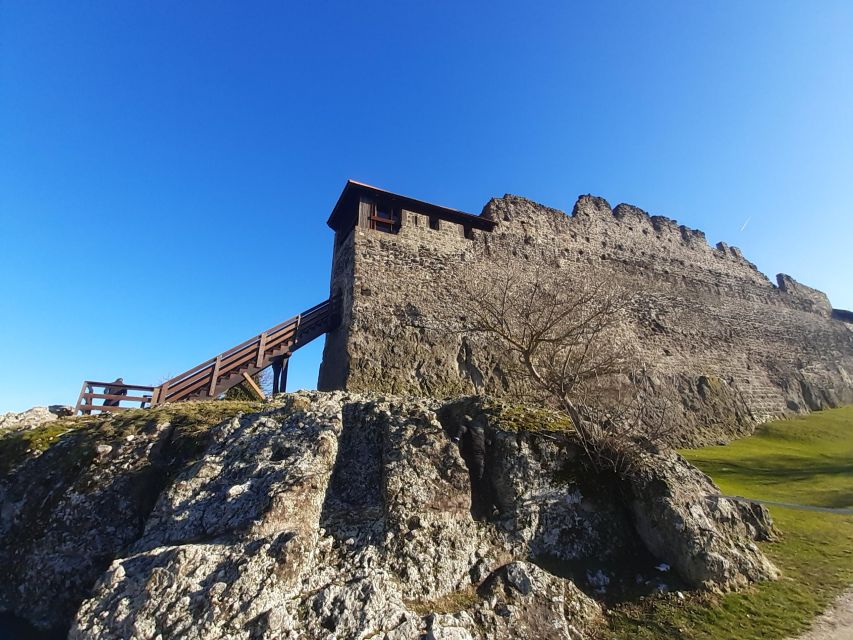Budapest Hike to Visegrád Castle w or wo Sauna/Danube beach - Small practical tips that make the day smoother