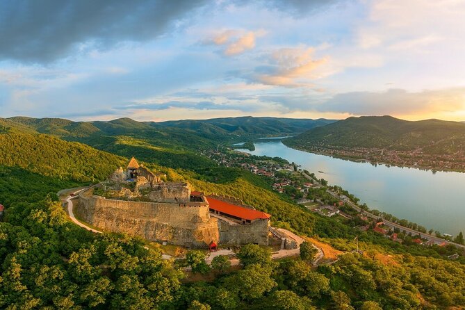 Budapest Hike to Visegrád Castle w or wo Sauna/Danube beach - Visegrád Castle: guided tour, photo time, and optional extras