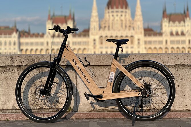 Budapest: Historic Downtown ride on E-Bicycles Buda & Pest - Key things that make this Budapest e-bike tour worth your time