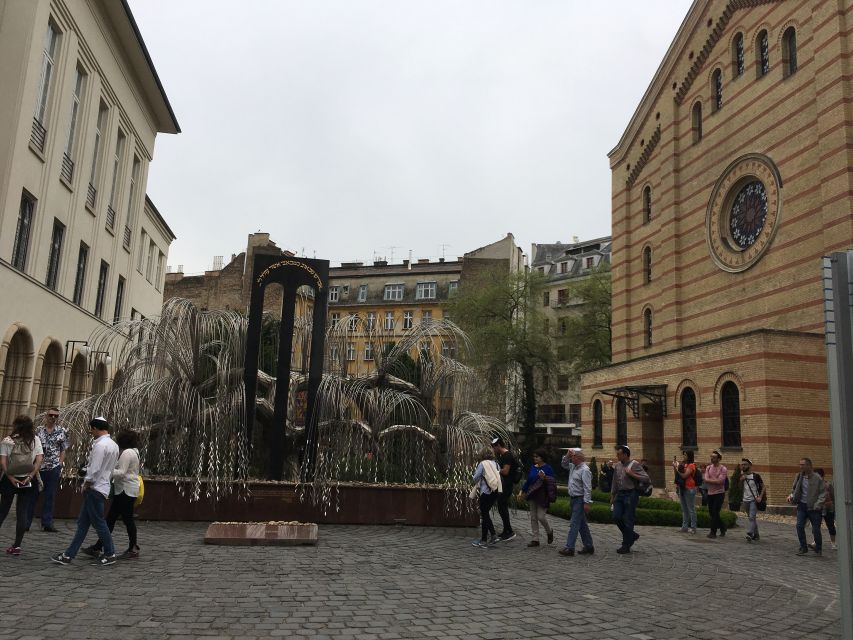 Budapest: Jewish District Private Walking Tour - Walking the Jewish Quarter With a Private, English-Speaking Guide