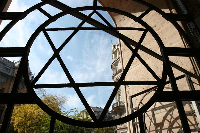 Budapest Jewish Heritage Memorial Walking Tour & Synagogue Entry - Price and value: what $83.44 buys you in real terms