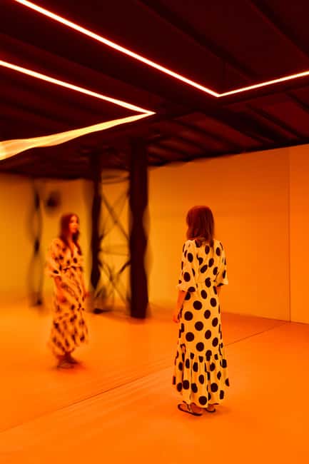Budapest: Light Art Museum - Immersive New Media Experience - Photo Rules for Light-Art Success (So Your Pics Don’t Look Flat)