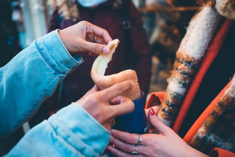 Budapest Market and Food Tasting Tour with a Local Guide - Great Market Hall: Your Tasting Compass in the First 40 Minutes