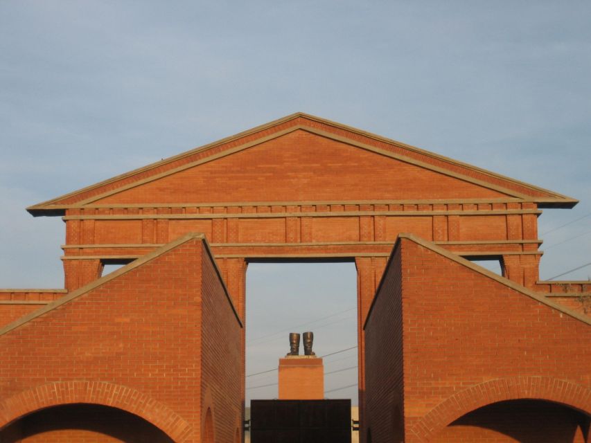 Budapest: Memento Park Ticket - Stalin’s Boots and the storage-style exhibitions
