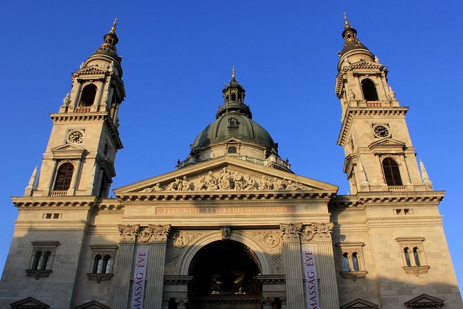 Budapest: Night Walking Tour with Danube River Cruise - Parliament Building and the Chain Bridge: Power, Pride, and Perfect Photos