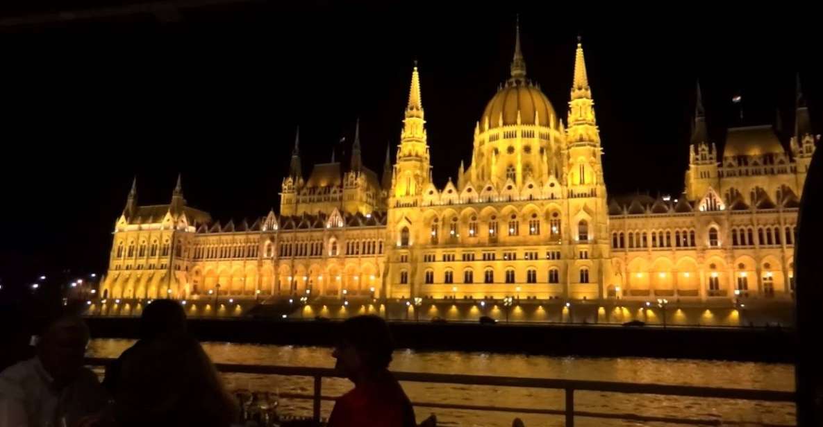 Budapest: Night Walking Tour with River Cruise and Wine - Key points before you go