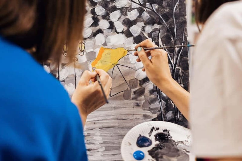 Budapest: Paint and sip experience - What You’re Actually Getting: Materials, Guidance, and Drinks