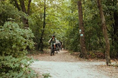 Budapest Peaks: Off-Road eBike Tour - Meeting at Várkert rakpart: Easy Access, Fast Start