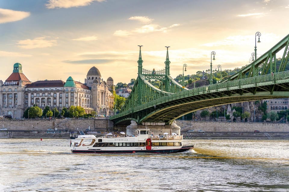 Budapest: Premium Sightseeing Cruise with Tokaj Frizzante - Rules that affect your experience (so you’re not surprised)