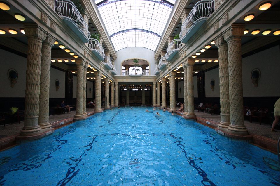 Budapest: Private 3-hour Guided City Tour by Bus - Price and Value: When $259 for Up to 2 Makes Sense