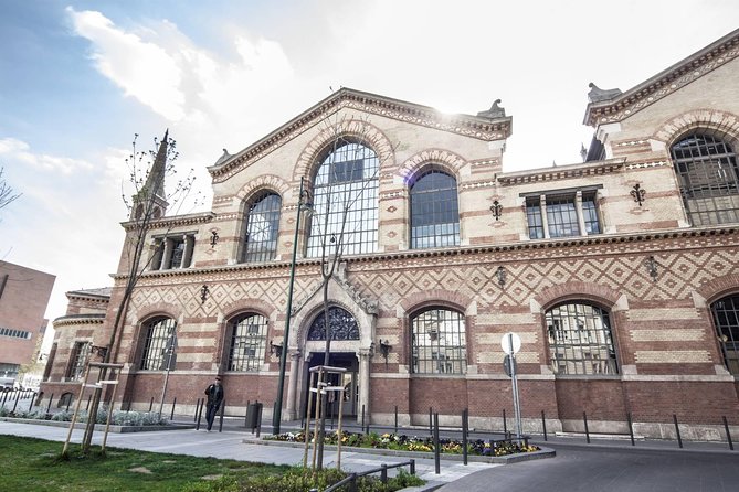 Budapest Private 4 Hour City Tour Experience with a car / van - Should You Book This Budapest Private 4-Hour Tour?