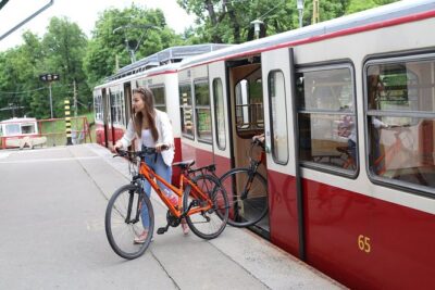 Budapest: Private Adventure Sightseeing Bicycle Tour - Bikes, gear, and the safety reality check (what you should prepare)
