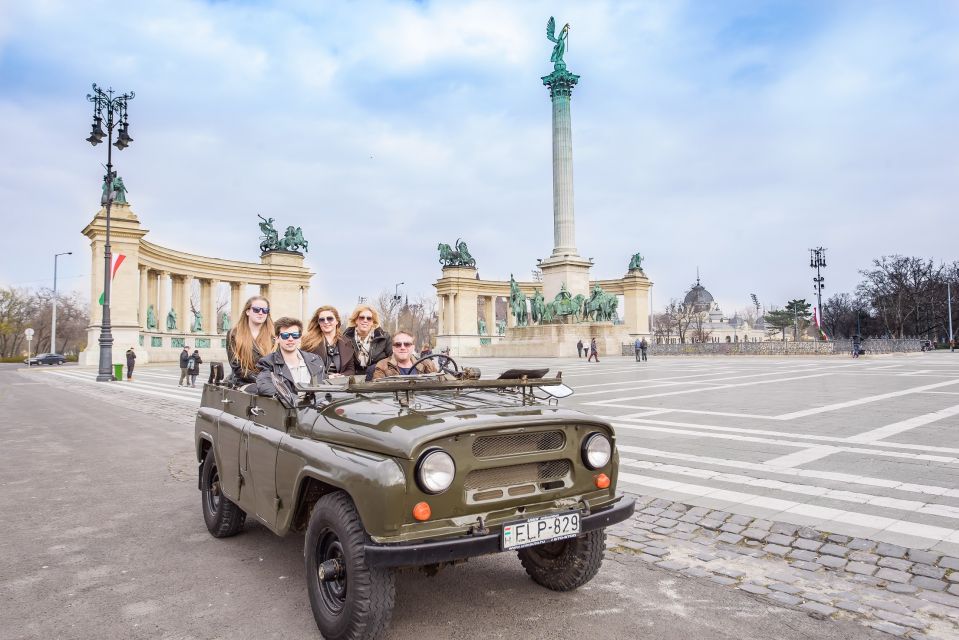 Budapest: Private City Tour with a Vintage Russian Jeep - What you’ll hear: live driver stories + audio guide support