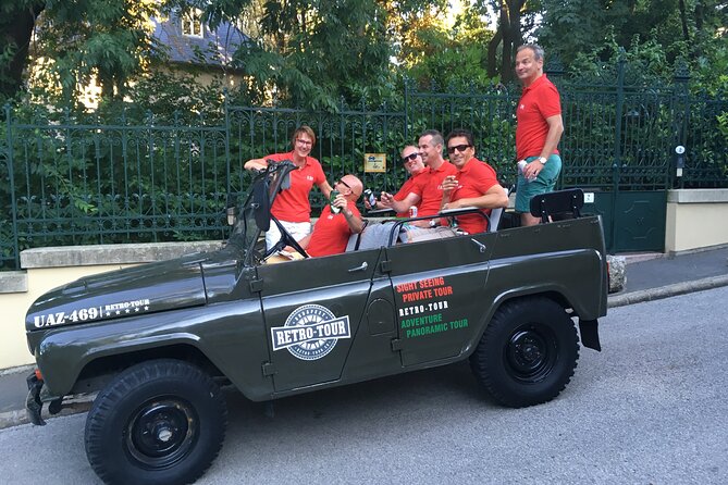 Budapest: Private City Tour with a Vintage Russian Jeep - Pickup, timing, and how the 2–3 hour flow really feels