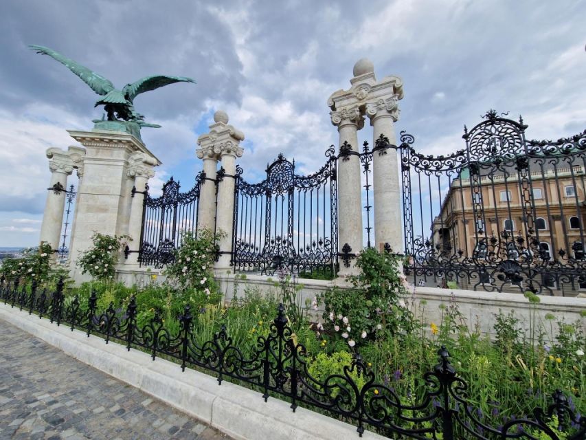 Budapest: private deluxe tour with a native, in Spanish - Key points to know before you go