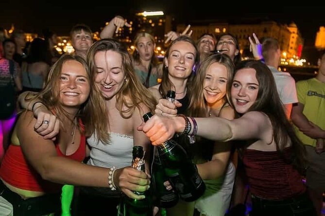 Budapest Pub Crawl & Ruin Bar Tour – Free Shots & VIP Entry - Stop 1: 4es 6os Kiraly to get your bearings quickly