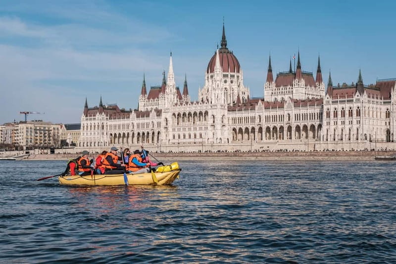 Budapest Rafting - Sunset Cruise - Staying active and away from the biggest crowd crush