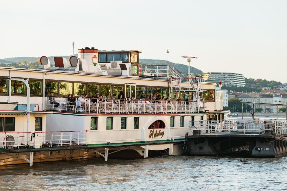 Budapest: Sightseeing Cruise on the Danube - From Akadémia 2 ponton to Gellért Hill: the route in plain English