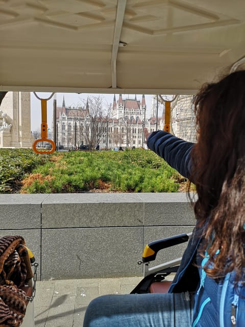 Budapest: Sightseeing Tour by Electric Tuktuk - Pest side, first stop: Heroes’ Square and the museum-castle combo