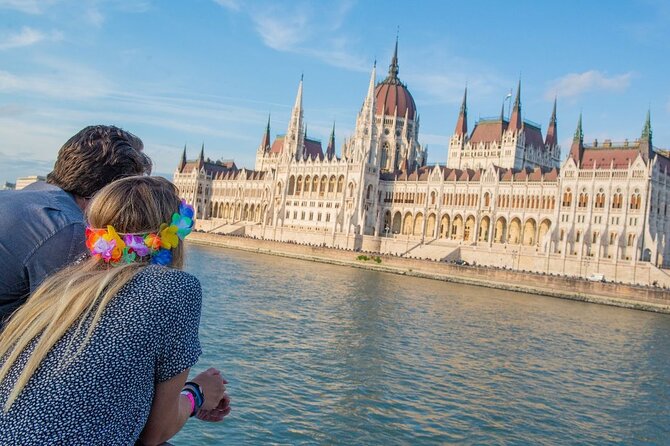 Budapest Sip and Sail Danube Cruise with Unlimited Prosecco - Indoor vs Outdoor Seating: Comfort That Actually Matters
