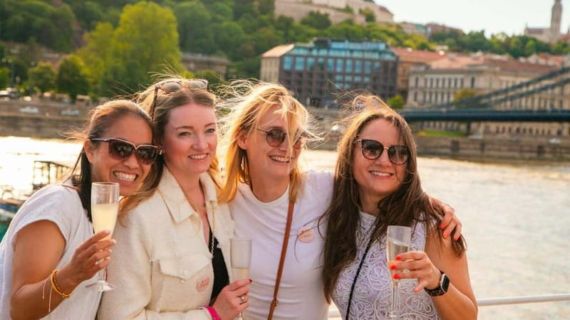 Budapest: Sip and Sail River Cruise with Unlimited Prosecco - Cruise route in real order: from Parliament to Buda Castle