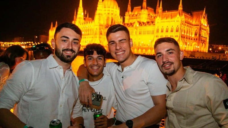 Budapest: Sip & Sail Danube Cruise with Unlimited Beer - Parliament, bridges, and Margaret Island: the river path that sets the tone