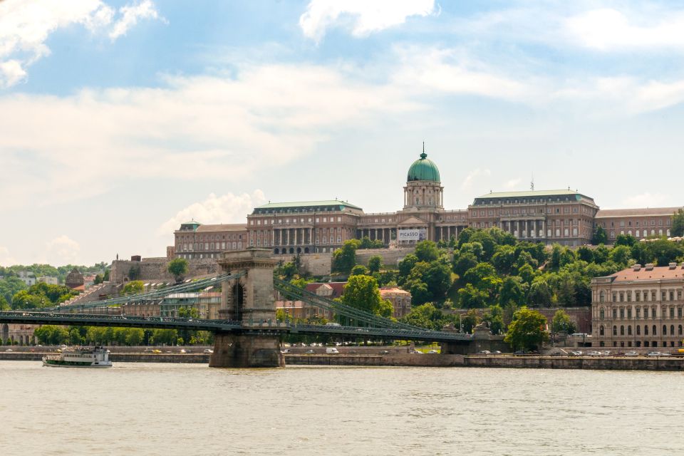 Budapest: Summer Brunch & Cruise with Prosecco or Cake - Key Details You Should Know Before You Board