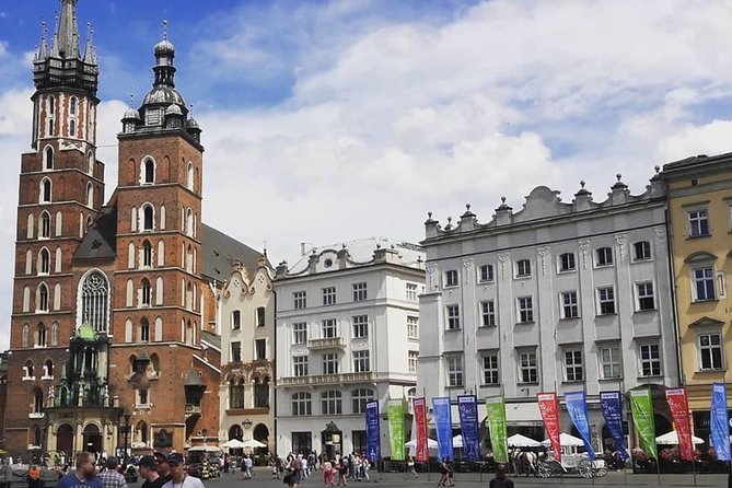 Budapest to Krakow private transfer - Optional sightseeing: where Banská Stiavnica and Orava Castle fit