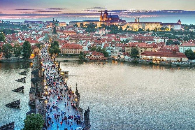 Budapest to Prague Private transfer with 2 hour sightseeing stop - The 2-hour sightseeing stop: how to choose, and how not to waste time