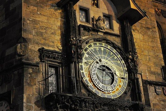 Budapest to Prague Private transfer with 2 hour sightseeing stop - Who this private transfer is best for