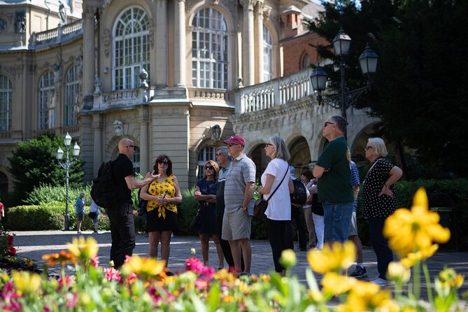 Budapest Urban Walk - Budapest City Tour with Cake & Coffee - St. Stephen’s Basilica: the name, the reliquary, and what to expect with admission not included