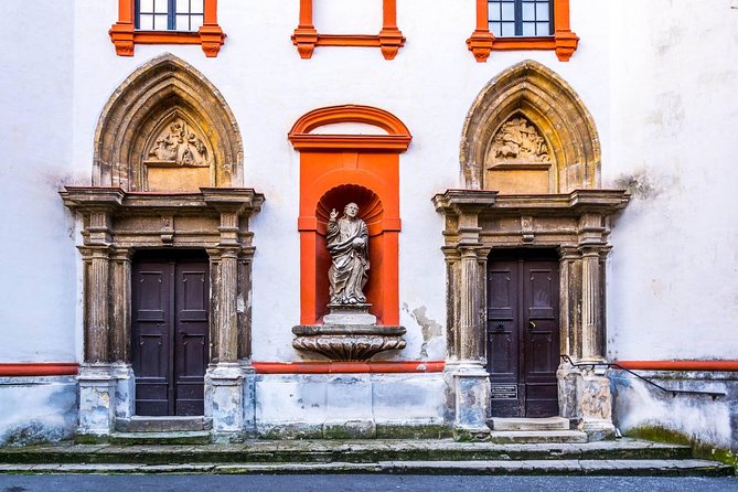 Budapest-Vienna One-Way Sightseeing Transfer - Who Should Book This Transfer?