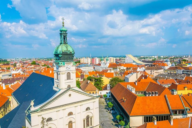 Budapest-Vienna One-Way Sightseeing Transfer - Szentendre Old Town: Baroque Charm and Riverside Atmosphere