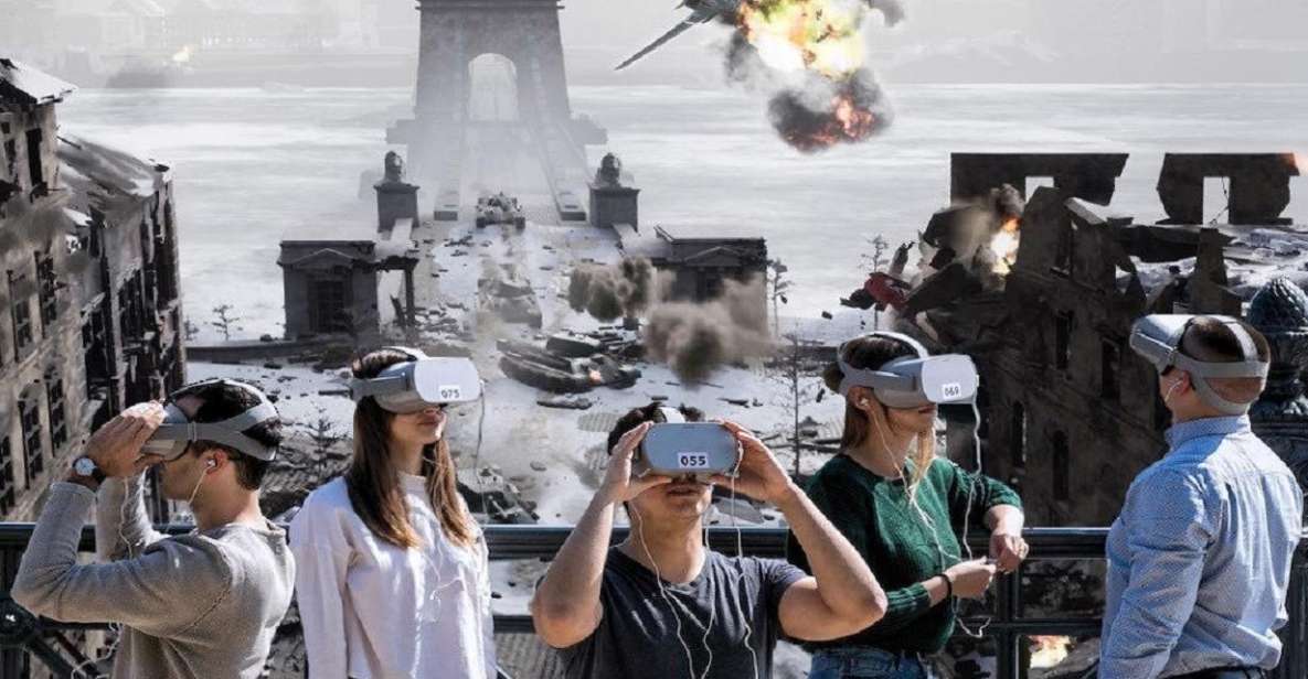 Budapest: Virtual Reality Tour in 8 Languages - Where the VR tour starts near the Chain Bridge