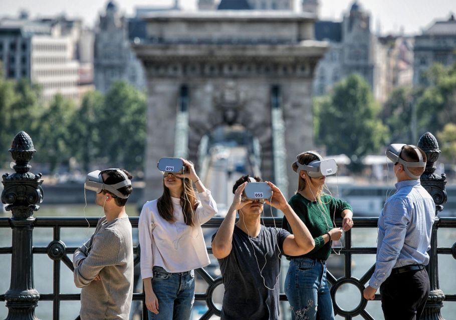 Budapest: Virtual Reality Tour in 8 Languages - Practical tips to get the most from your VR stops