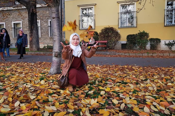 Budapest Walking Tour with Your Private Guide: 10+ Highlights - Hungarian Academy of Sciences and the Little Princess Statue: small stops with story value