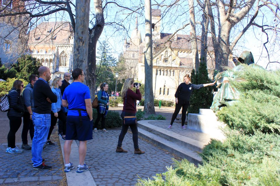 Budapest ❤️Winter Bike Tour with Coffee Stop❤️ - The warm coffee break: Why it’s built into the ride