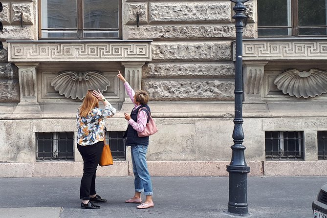 Castle district walk with legends - Church of Our Lady of Buda Castle: learn how to read the exterior