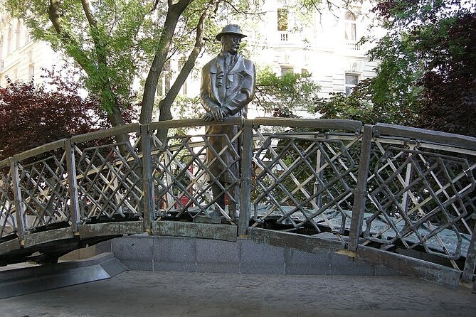 Communism in Budapest: Private Tour with House of Terror Museum - A walk through communist-era echoes in the central district