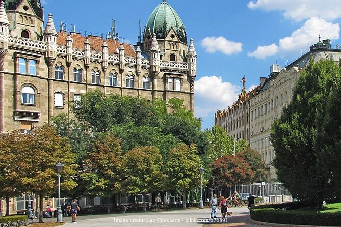 Communism in Budapest: Private Tour with House of Terror Museum - House of Terror: the museum stop that finishes the story