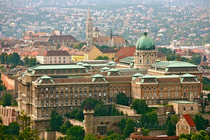 Complete Budapest - Full Day Private Tour with Lunch (8hr) - St. Stephen’s Basilica: the spiritual pause between city symbols