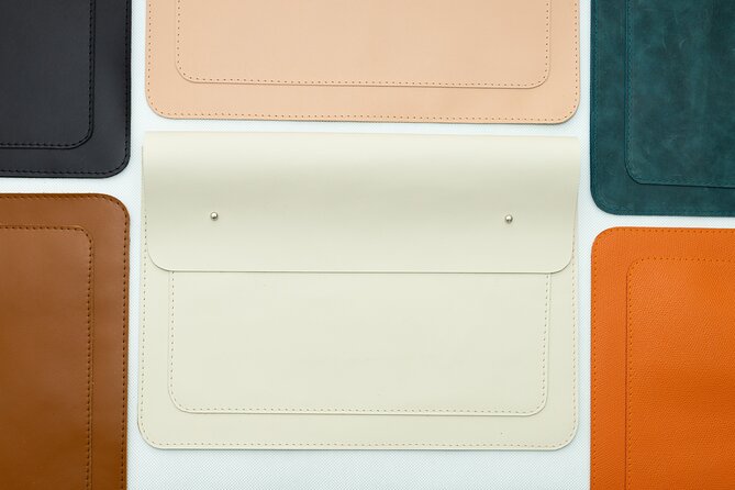Create a unique leather accessory in downtown Budapest! - Building Your Accessory in About an Hour (and What the Team Finishes)