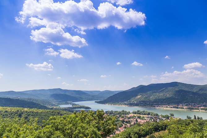 Danube Bend Full-Day Private Tour From Budapest - Price and logistics: when $842.88 per group actually makes sense