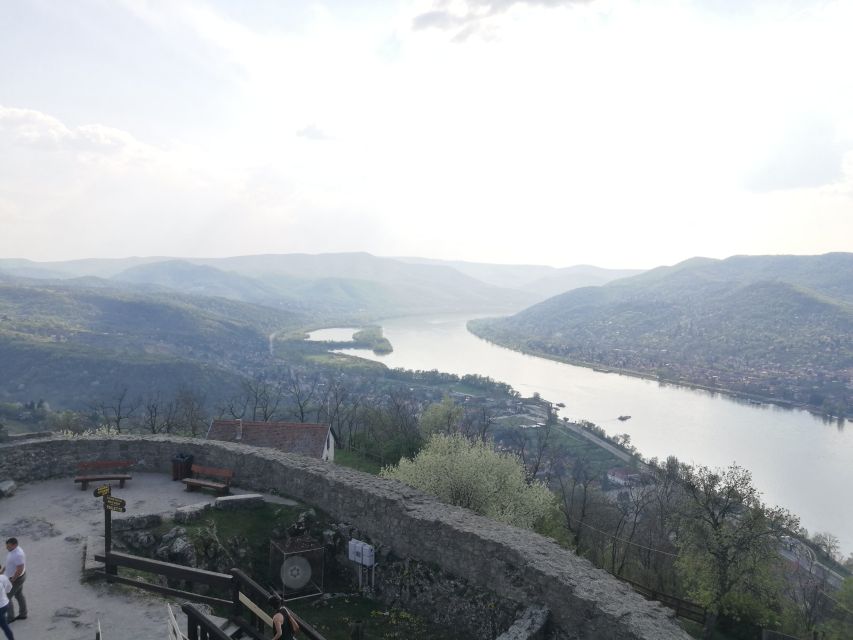 Danube Bend: Private 8-Hour Full Board Tour from Budapest - The guide factor: names you’ll recognize