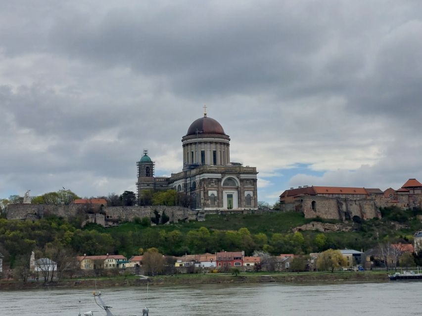 Danube Bend: Private 8-Hour Full Board Tour from Budapest - Why the Danube Bend day trip works so well