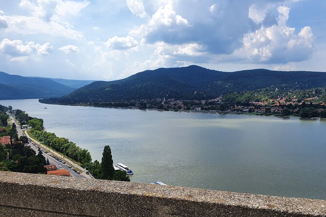Danube Bend Tour by van - Danube Bend by van: the value of a smooth, fixed route