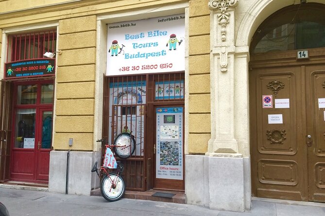 E-Bike Guided Tour in Castle Hill Budapest - Margaret Island break: a green reset between big monuments