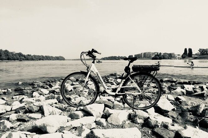 E-Bike Guided Tour in Castle Hill Budapest - Starting on Duna Corso: the Danube view that sets the tone