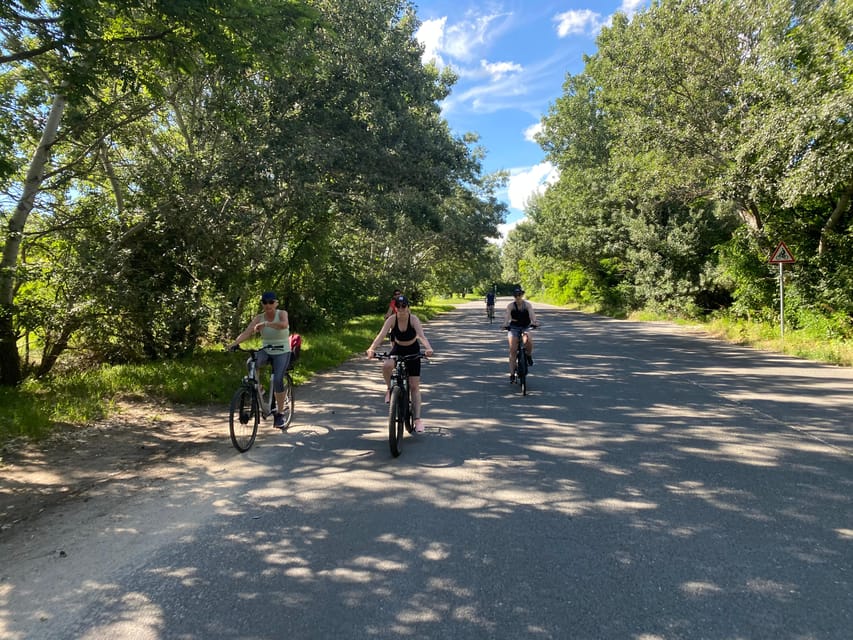 E-Bike Tour to Szentedre - The ride back through Budapest: how the day closes out